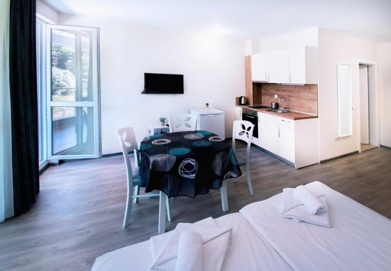 Donchevi Apartments พรีมอร์สโก ภายนอก รูปภาพ
